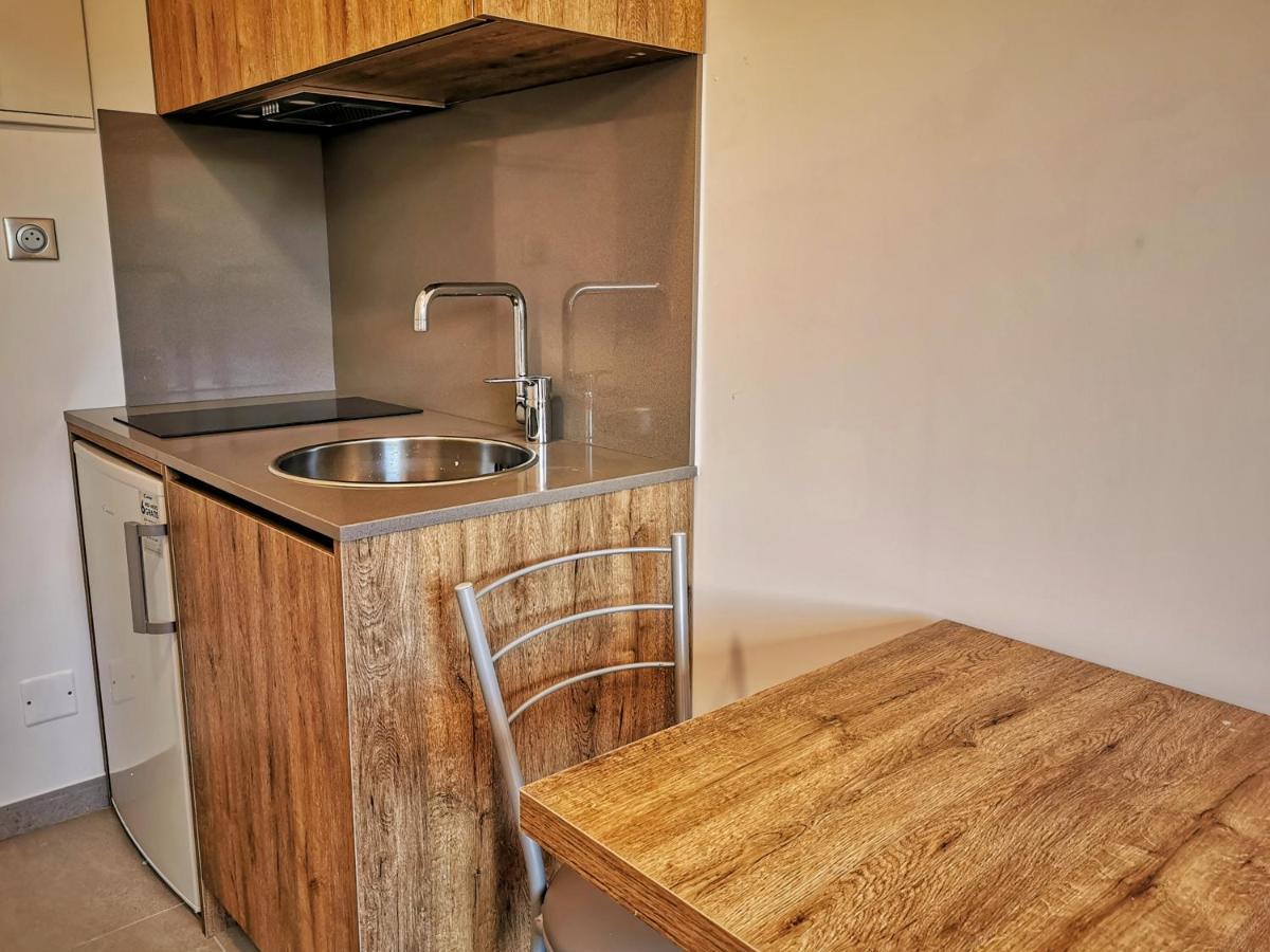 Ustaria Apartment Peri Ngoại thất bức ảnh